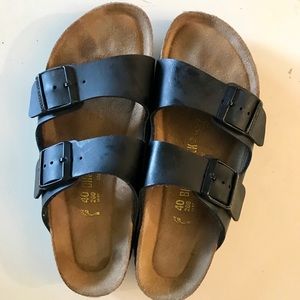 Arizona Birkenstocks Black Leather Size 40 (US 9)
